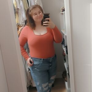 Meet your Posher, Gill